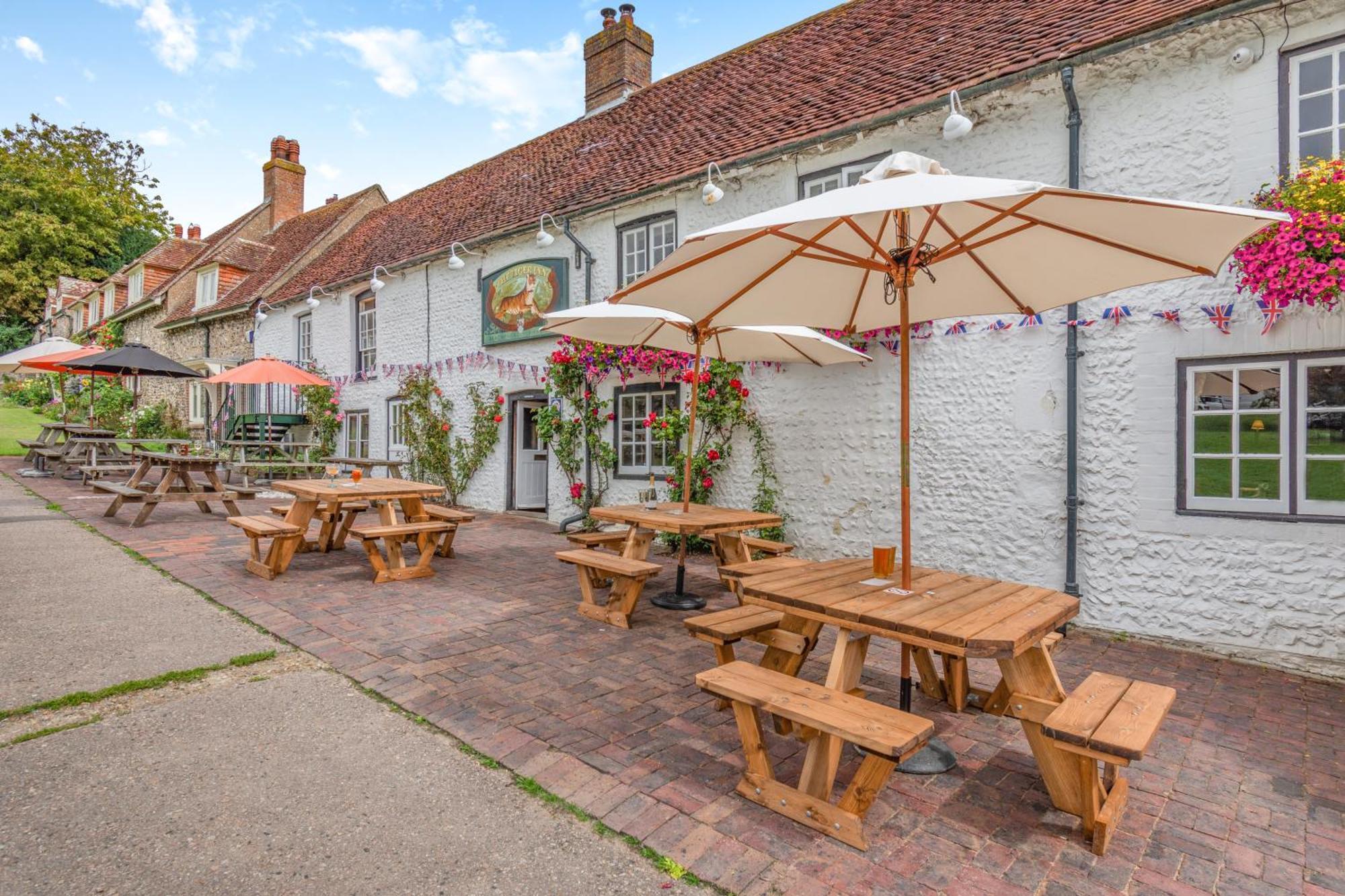 Tiger Inn - Grace Eastdean Exterior photo